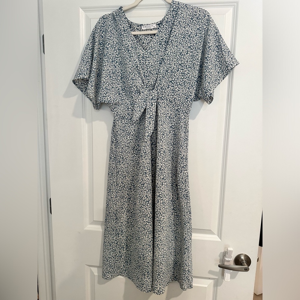 Calista Blue Printed V-Neck Drop Shoulder Dress